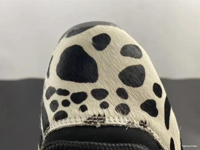HYPE AR0715-010 INSTINCT JORDAN ANIMAL AIR 11 0606